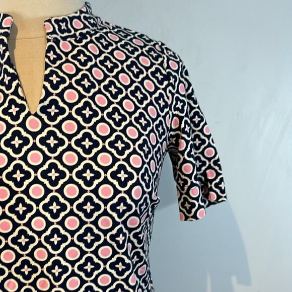 Talbots GEO-PRINT MOCKNECK KNIT SHIFT DRESS pink/navy size petite medium - Picture 4 of 12